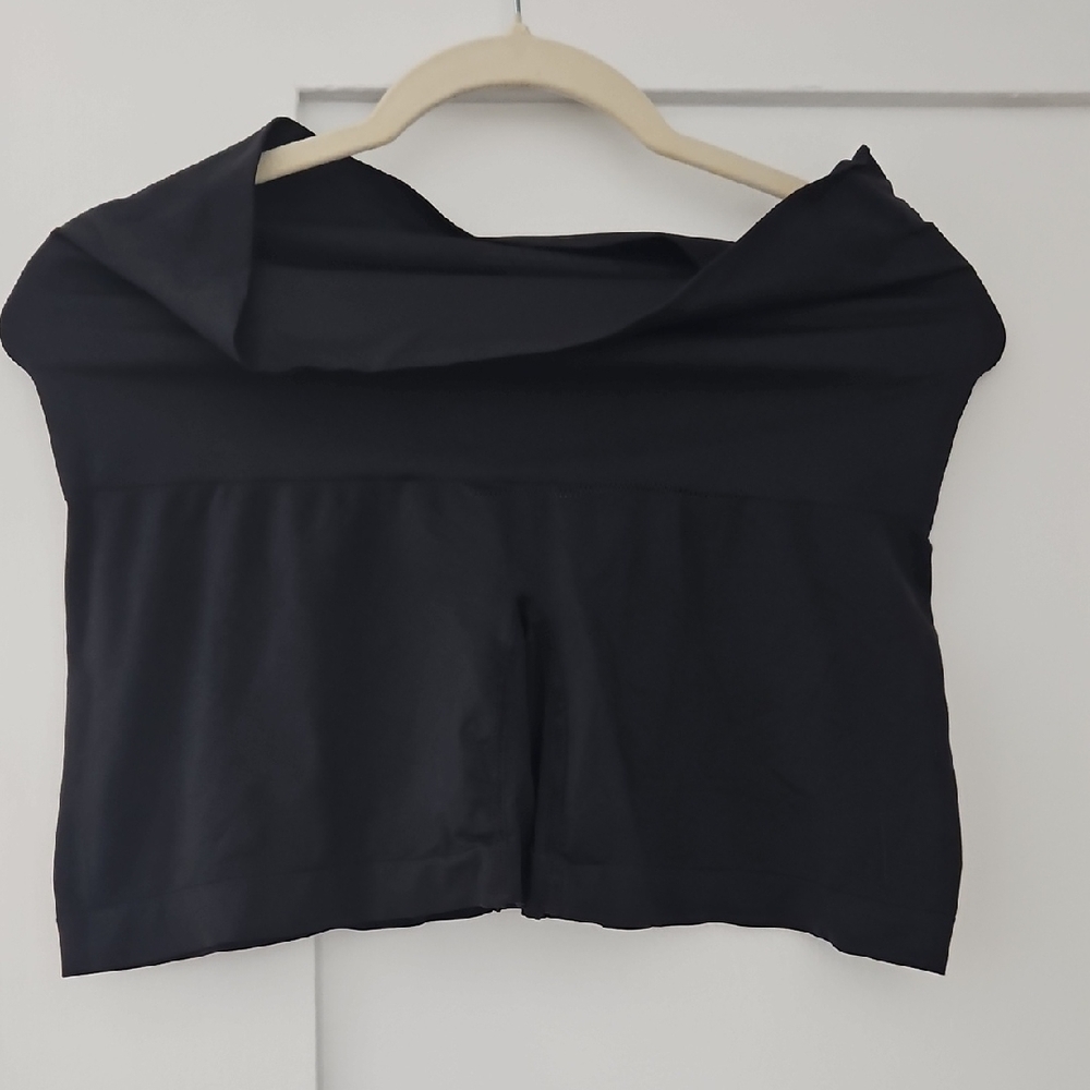 SKIMS Black Shapewear Shorts